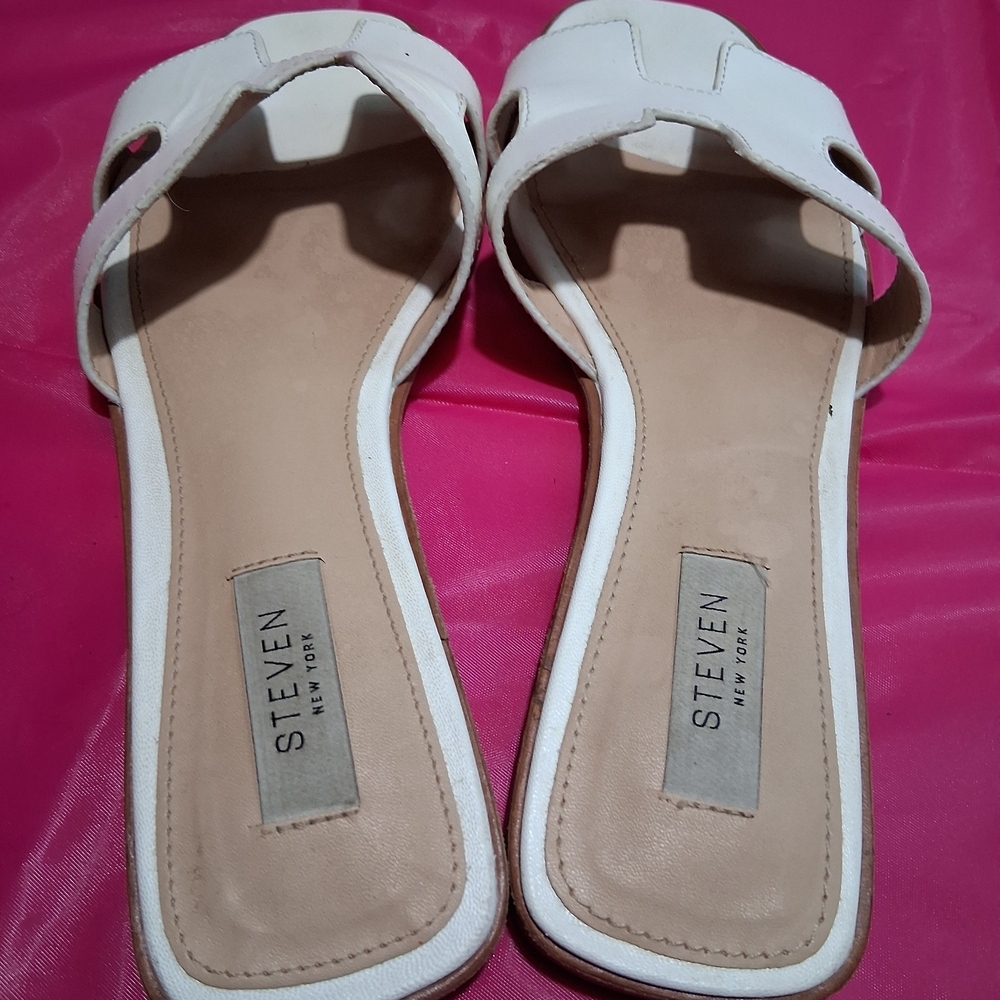 Seven7 Women's Cream Slide Sandals - Picture 4 of 6